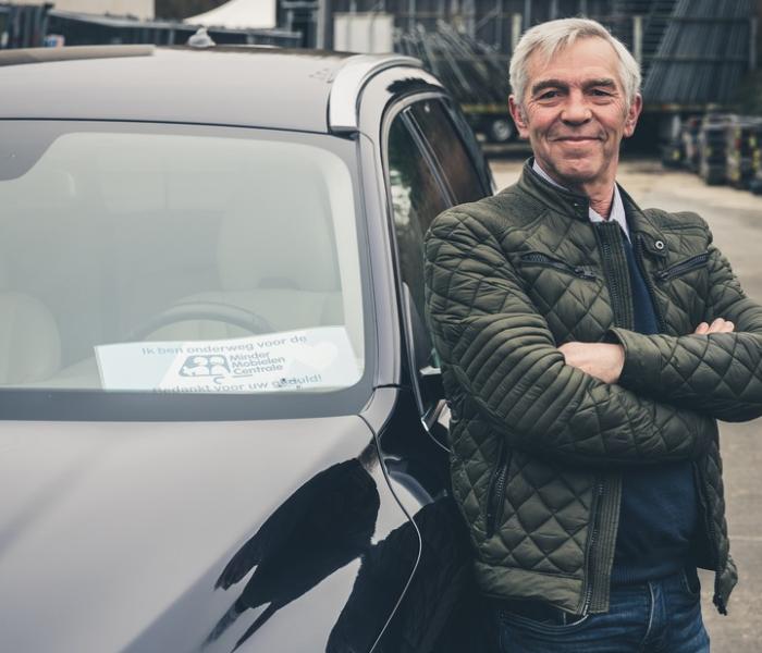 Ronny: 'Ik ging pas met pensioen en zocht een nuttige bezigheid. Ik meldde me aan en vind het echt heel tof.'